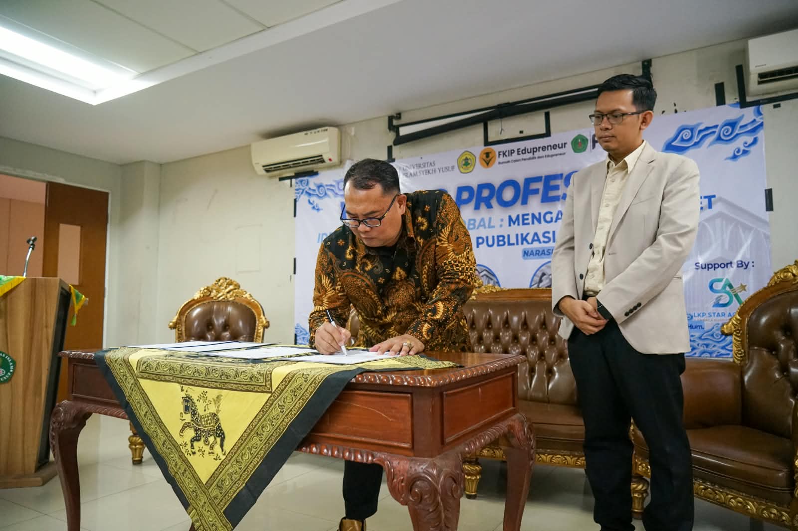 Dokumentasi penandatanganan kerja sama