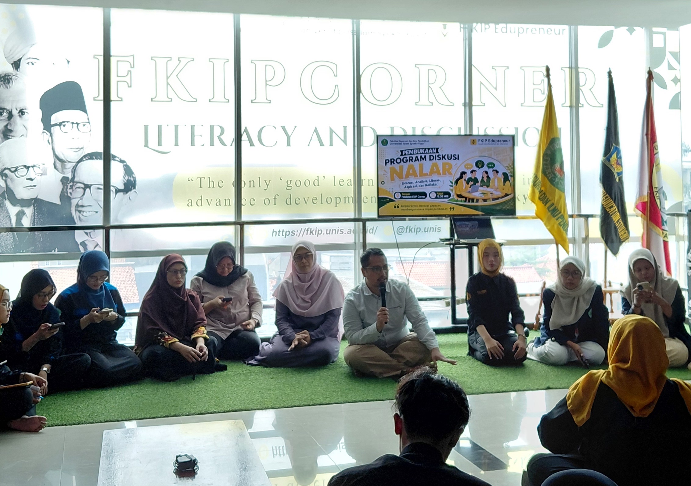 Dokumentasi pembukaan Program NALAR FKIP UNIS