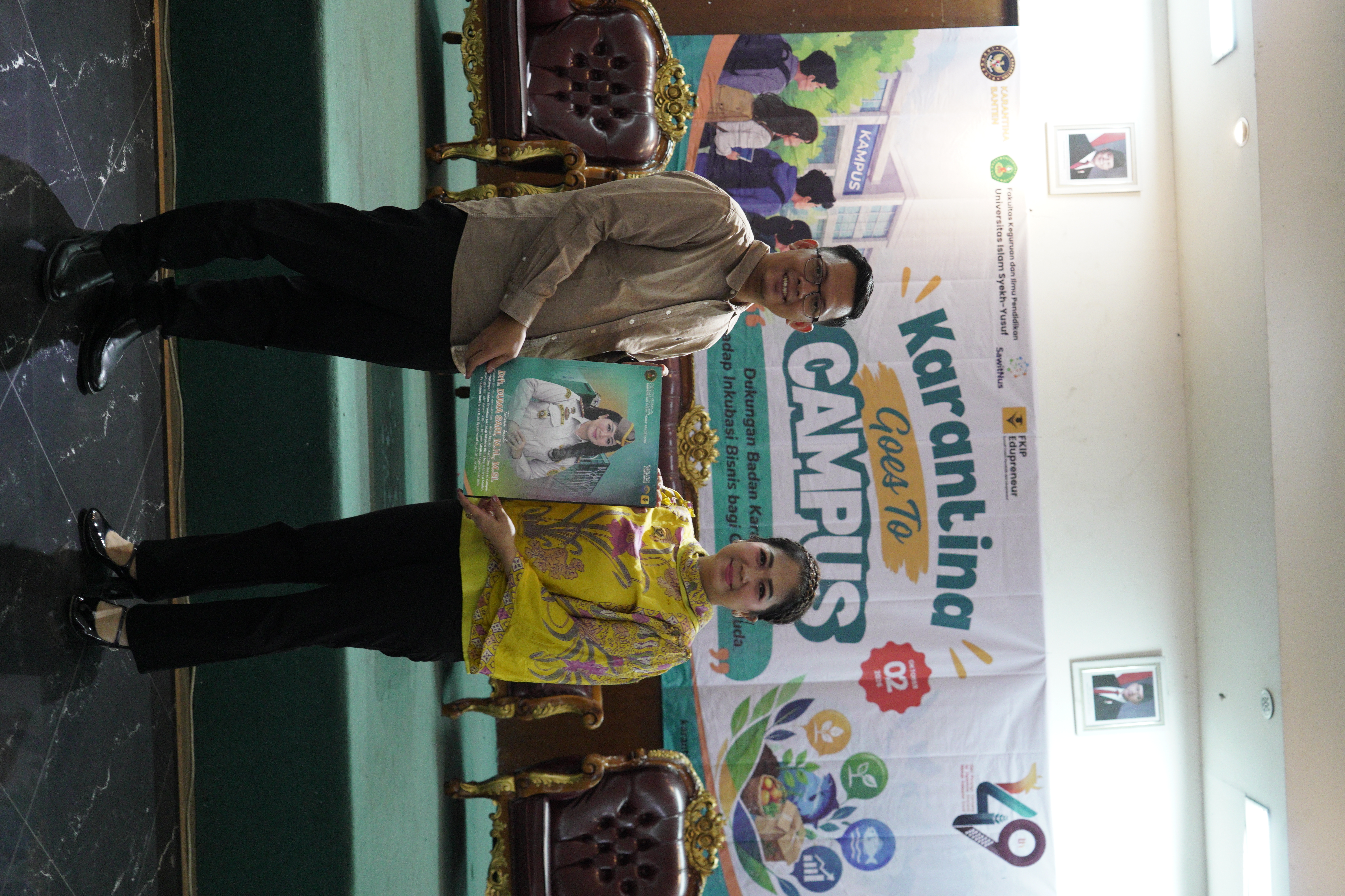Dekan FKIP UNIS bersama Narasumber