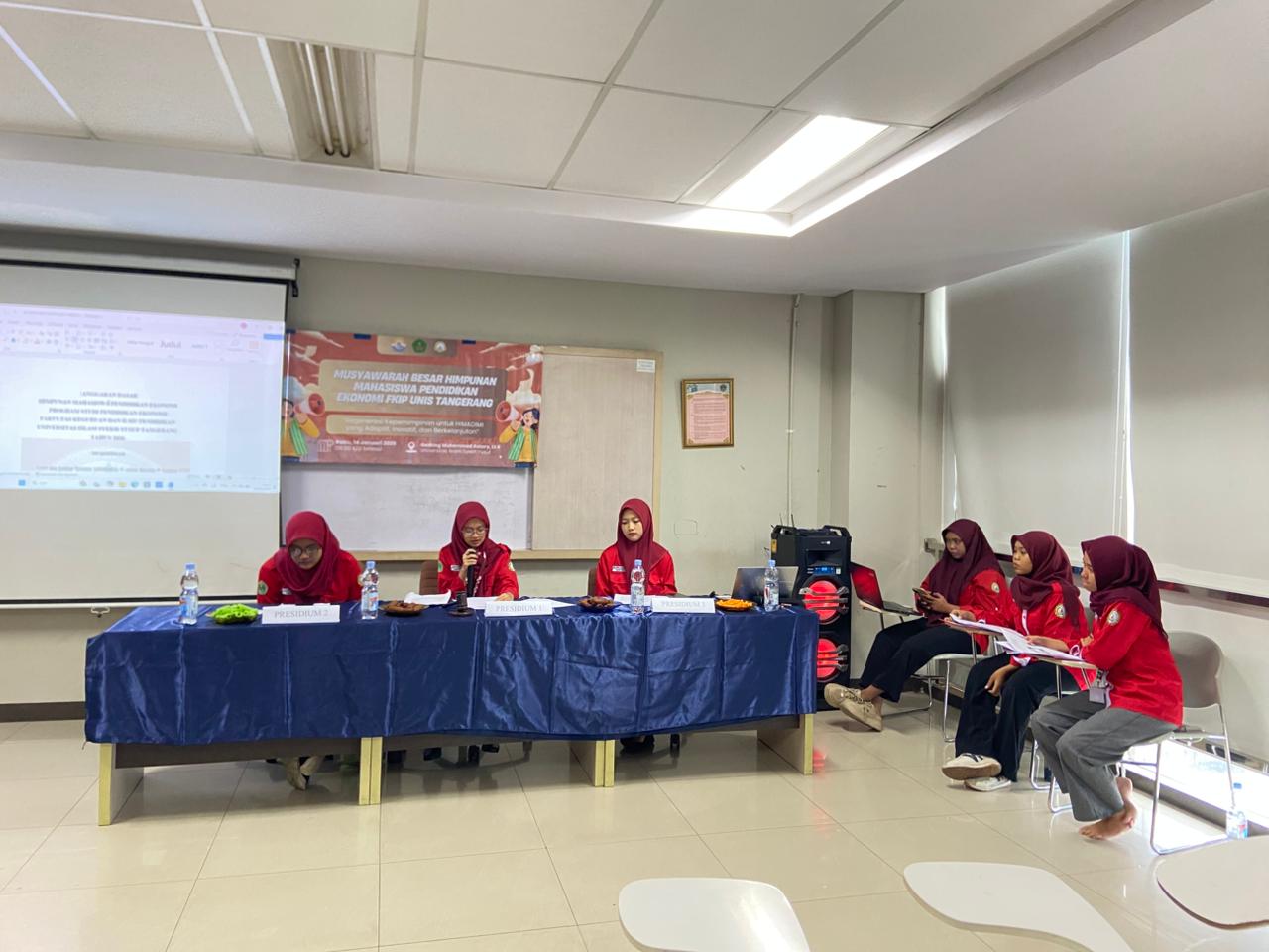 Suasana Musyawarah Besar HIMADIMI FKIP UNIS 2026