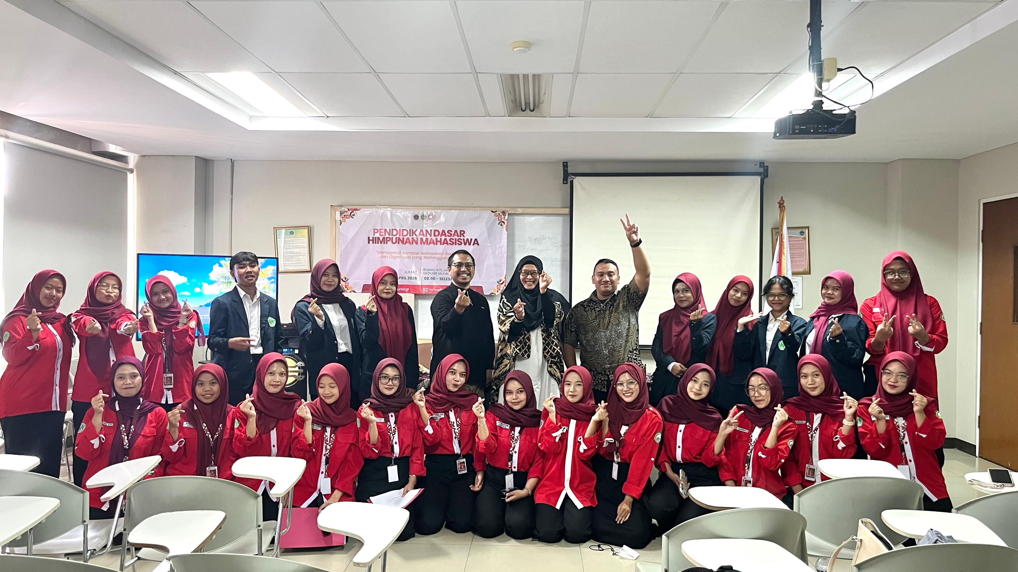 PDHM HIMADIMI FKIP UNIS Bekali Mahasiswa dengan Dasar Organisasi dan Kepemimpinan Berintegritas