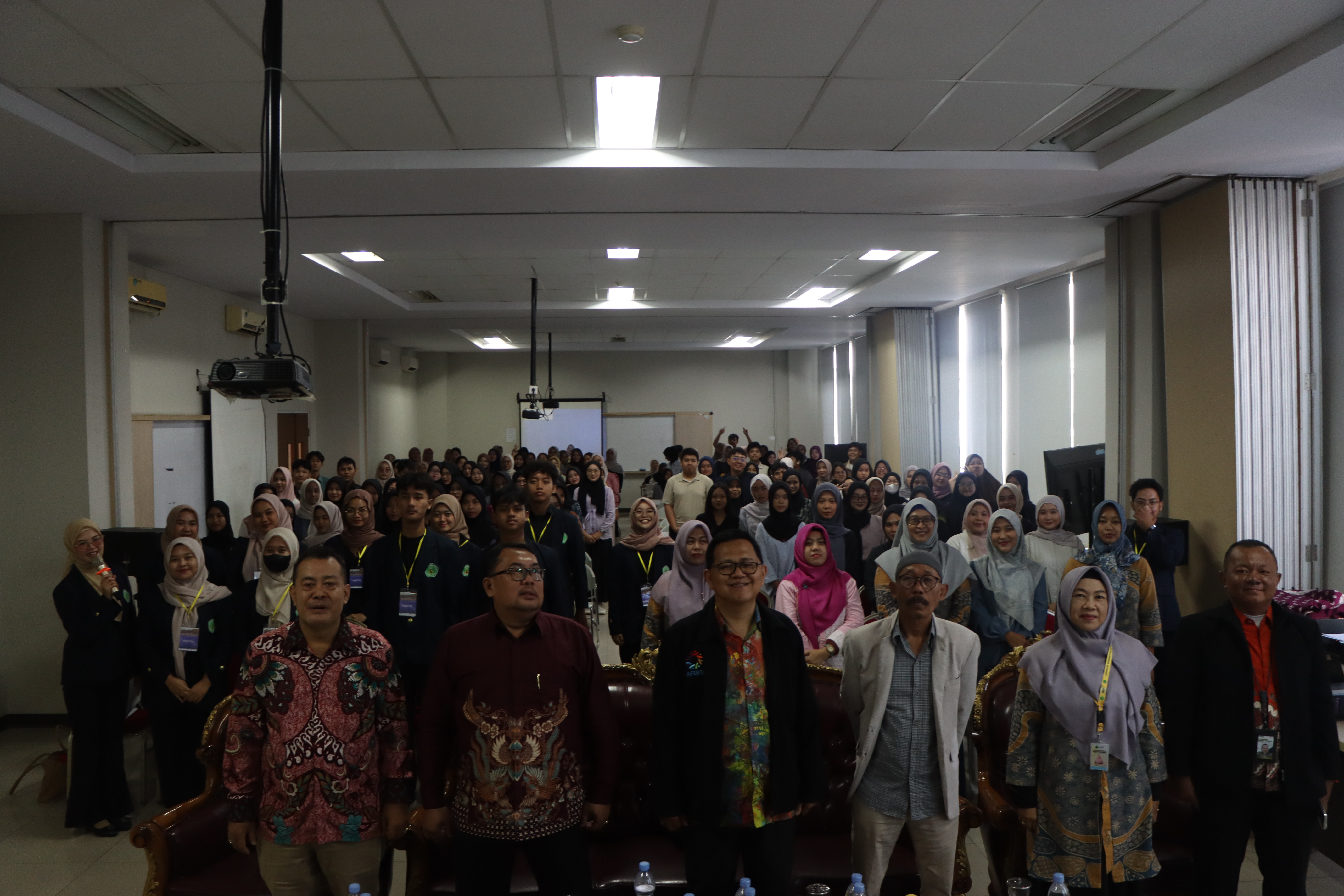 Rangkaian Workshop Education Pembuatan Proposal PKM FKIP UNIS