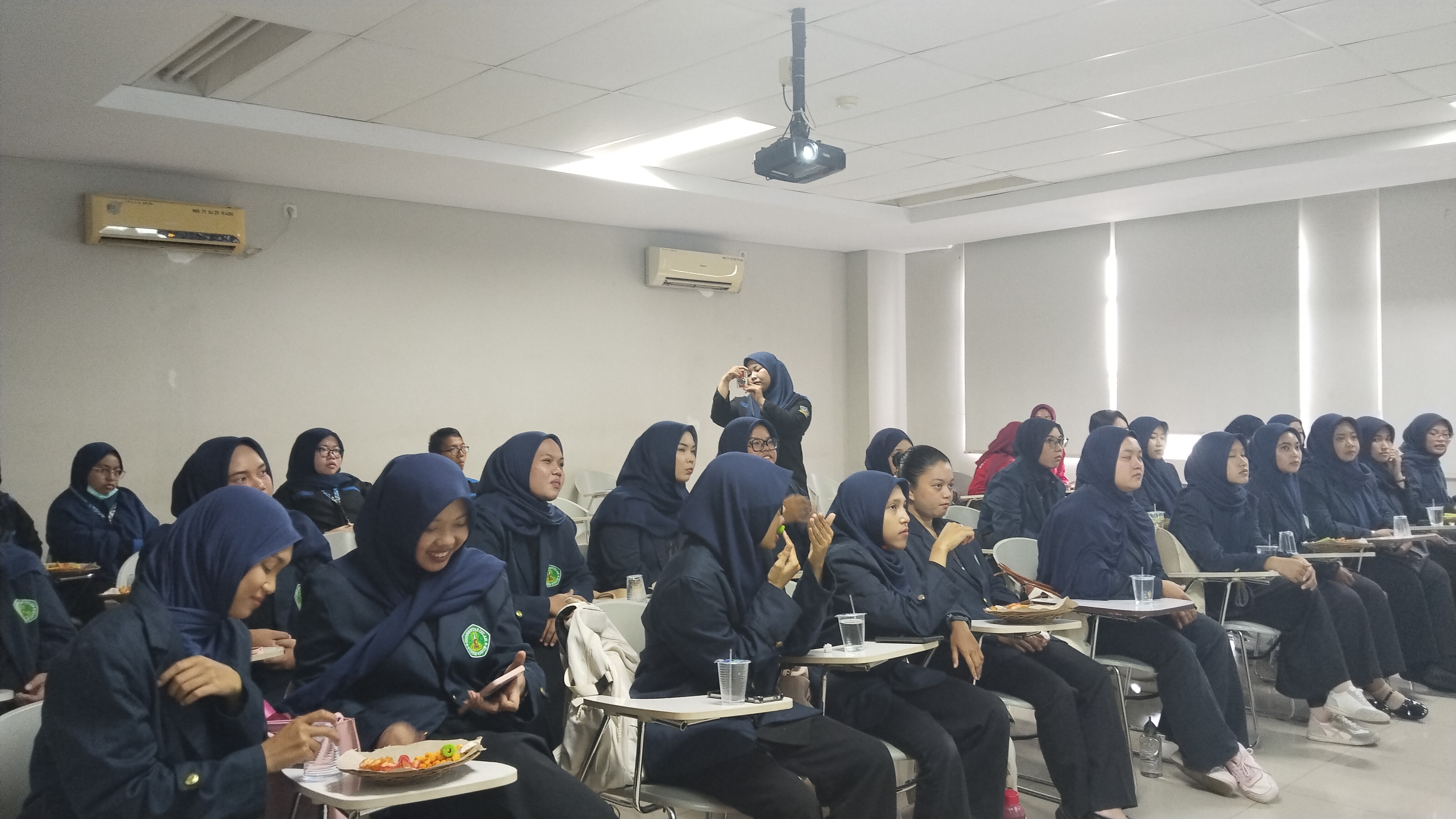 AEES FKIP UNIS Gelar P2-P dan Pelantikan, Siapkan Generasi Pemimpin Pendidikan Bahasa Inggris