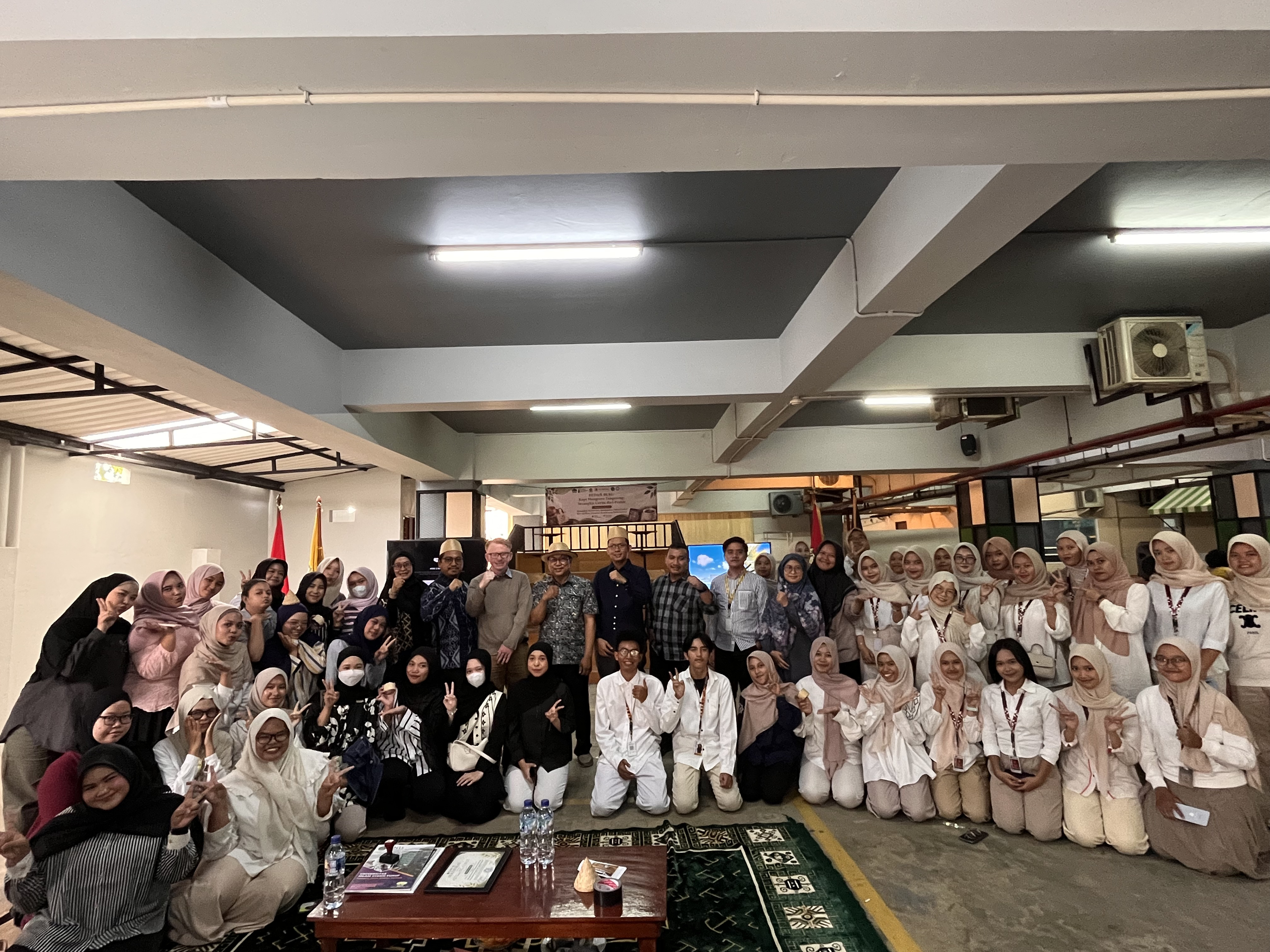 Dokumentasi Praktisi Mengajar FKIP UNIS 8