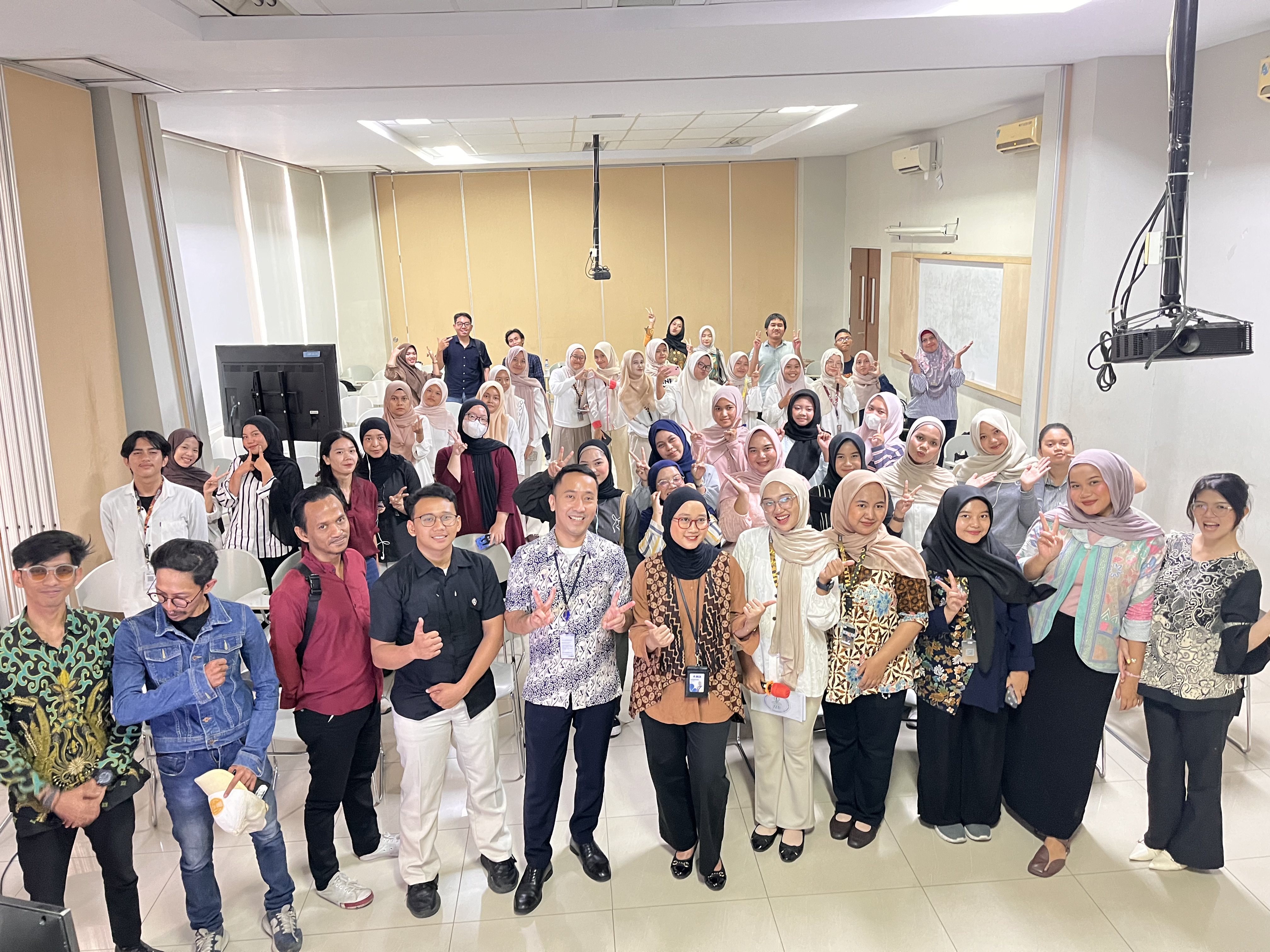 Dokumentasi kegiatan seminar FKIP UNIS bersama BCA