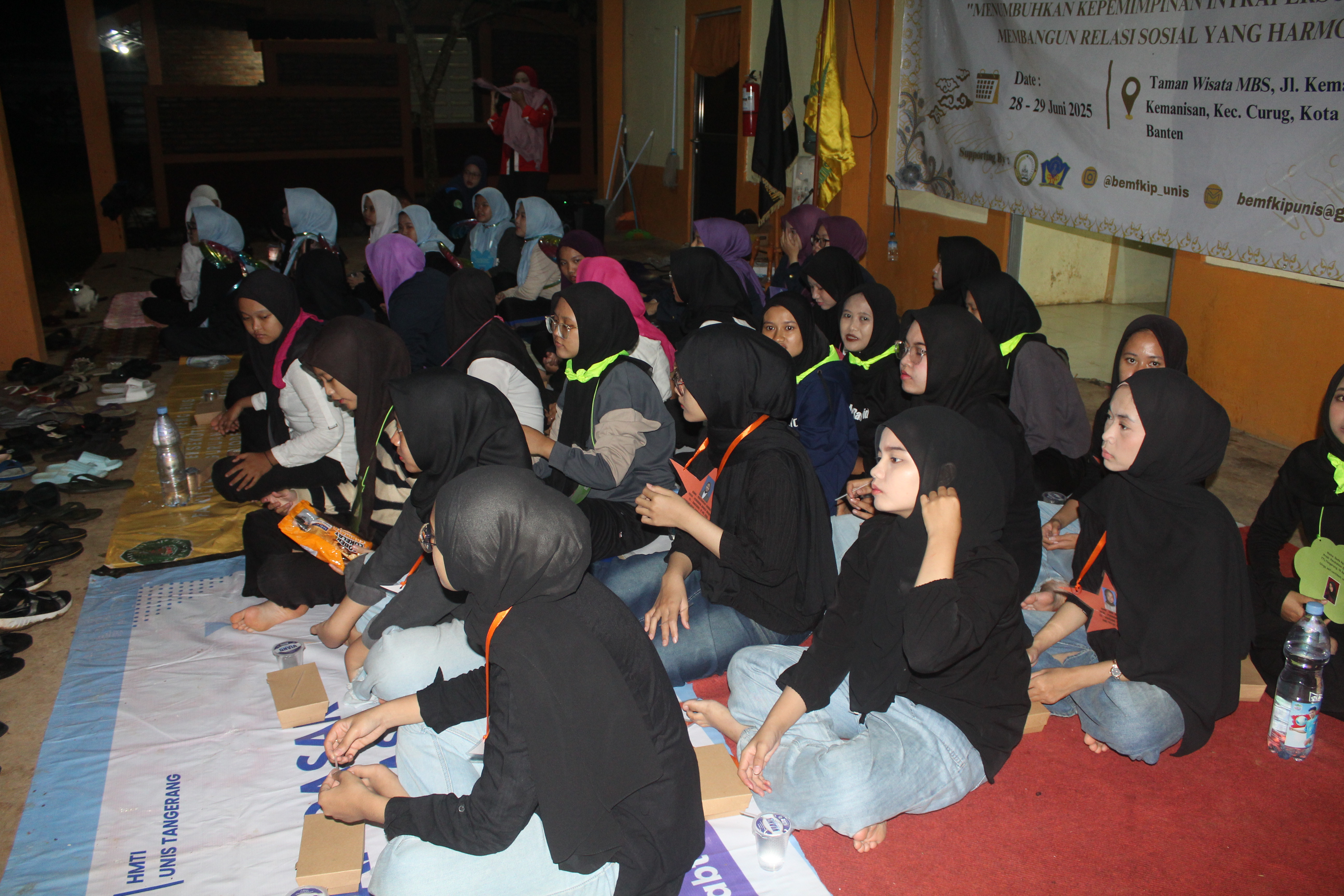 Kebersamaan peserta Social Harmony Camp FKIP UNIS 2025