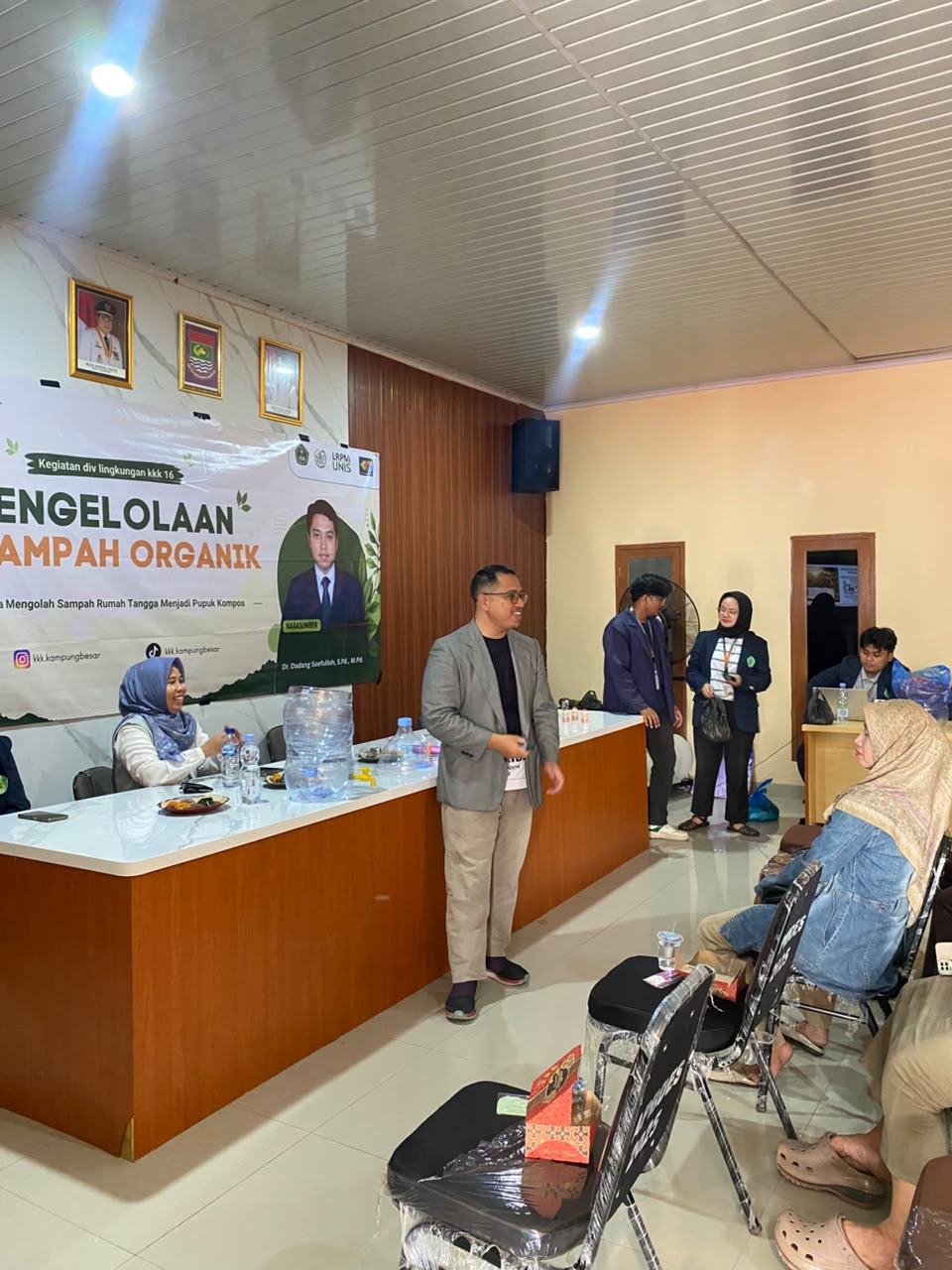 Implementasi SDGs Desa, Dosen FKIP UNIS Dampingi Kader PKK Olah Sampah Jadi Bernilai Ekonomi