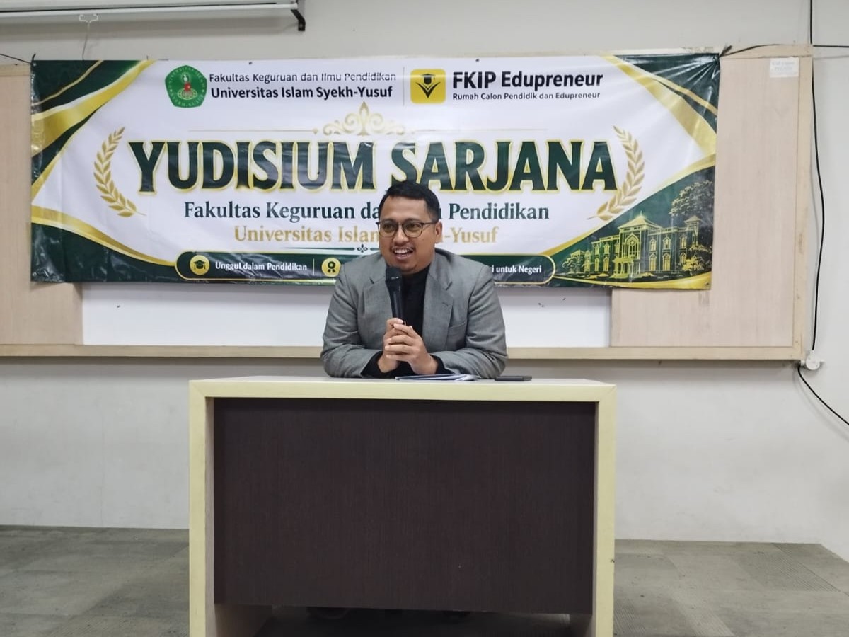 Wakil Dekan II FKIP UNIS pada Yudisium 2026