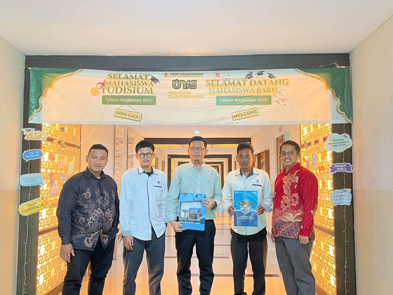 Foto bersama perwakilan FKIP UNIS dan BBPVP Serang