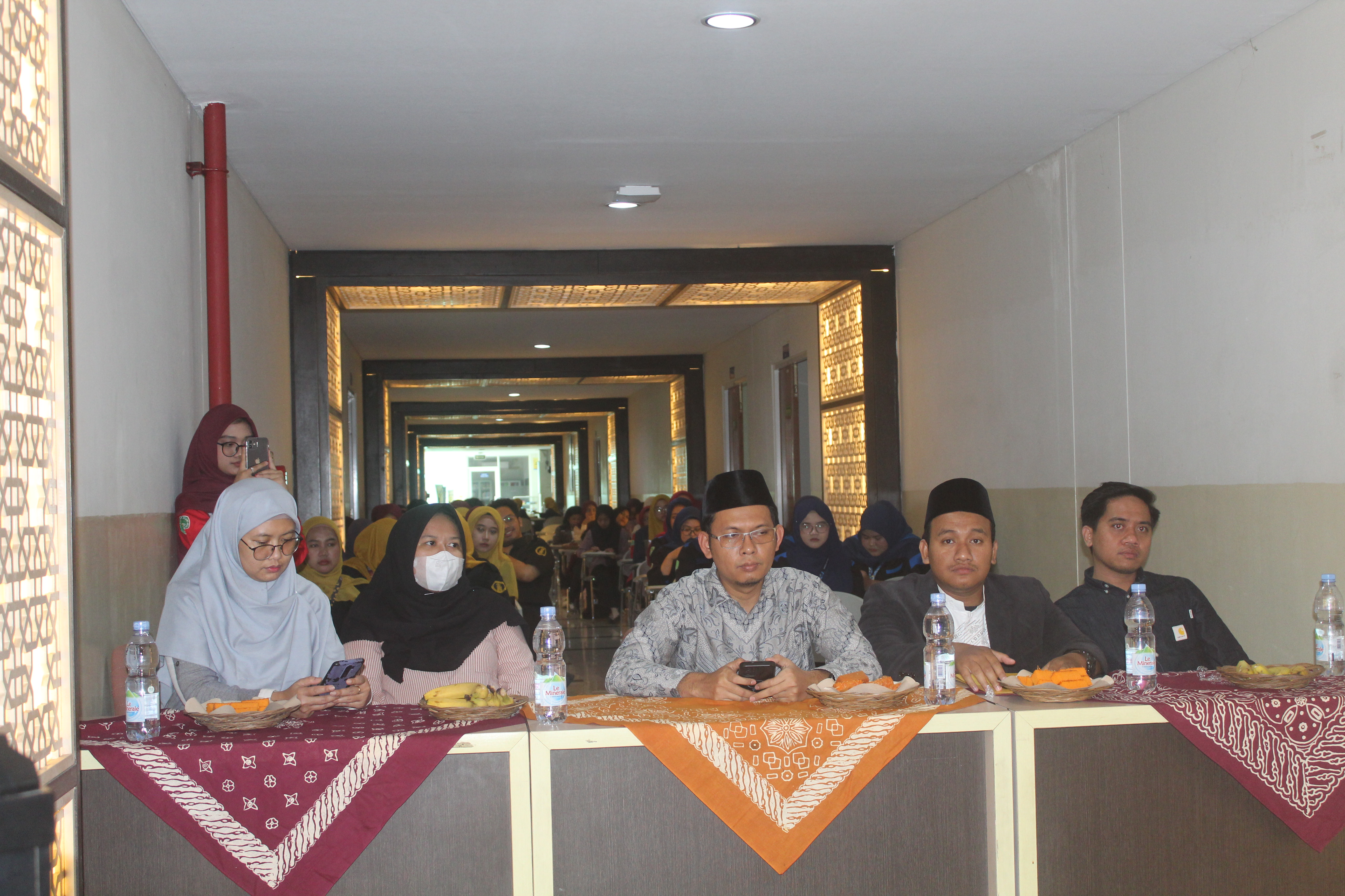 Pimpinan FKIP UNIS bersama jajaran organisasi mahasiswa