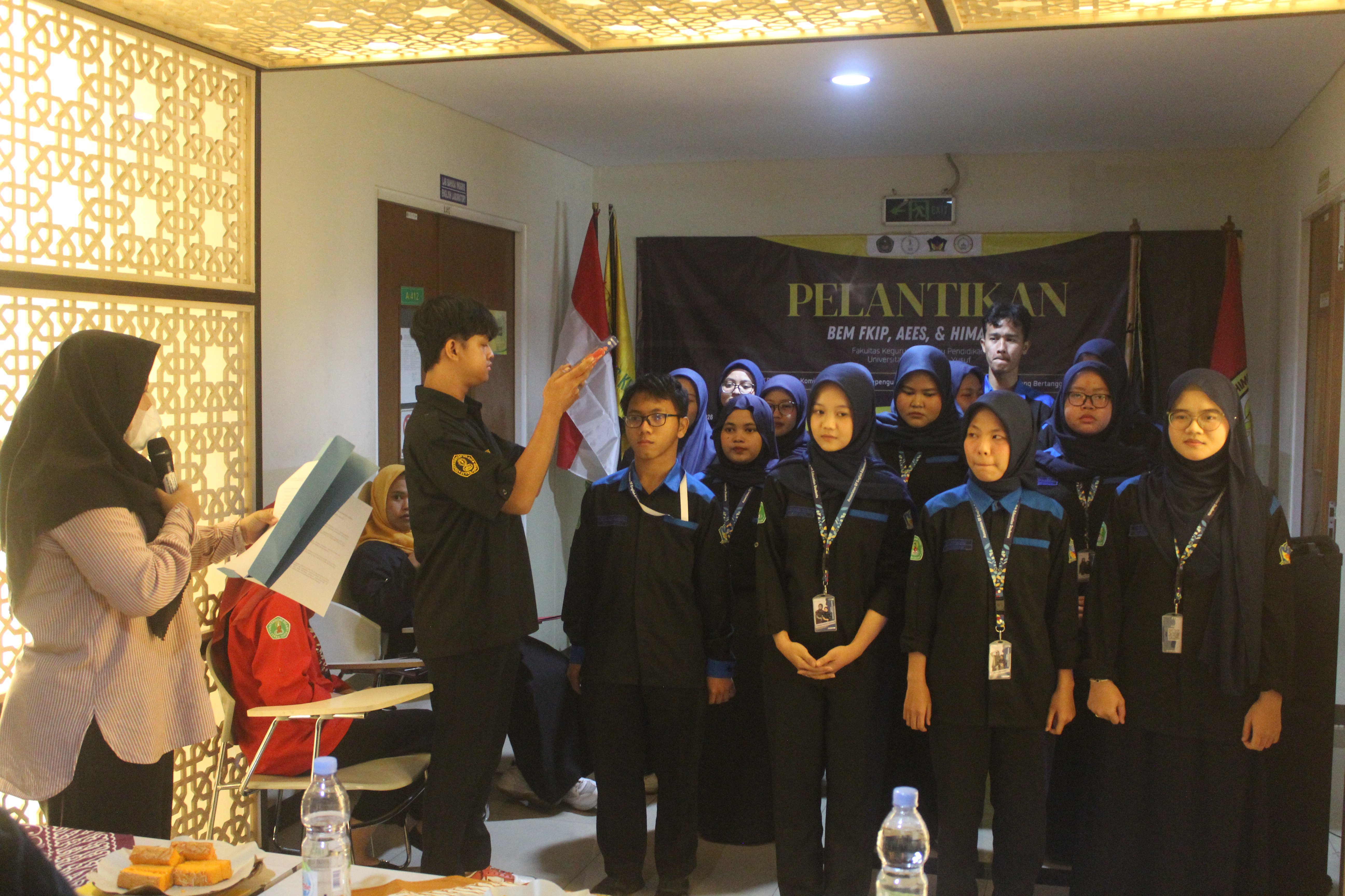 Sumpah pengurus AEES FKIP UNIS